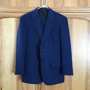 Richard Harris navy suit. 38S jacket, 30-32S pant